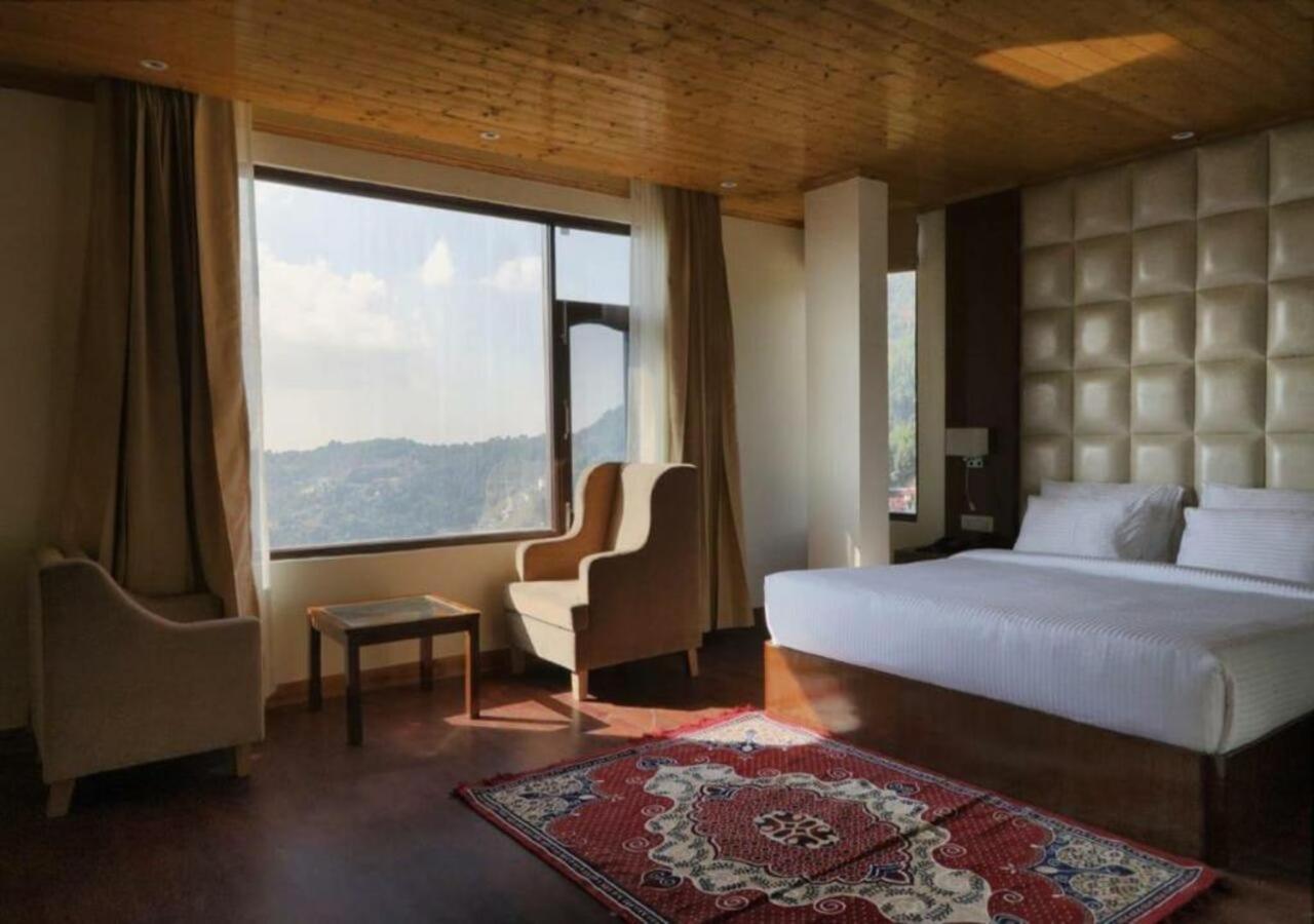 Отель The Alpine Retreat Шимла Экстерьер фото